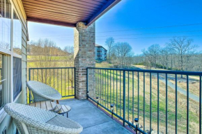 Cozy Resort Condo on Ledgestone Golf Course!